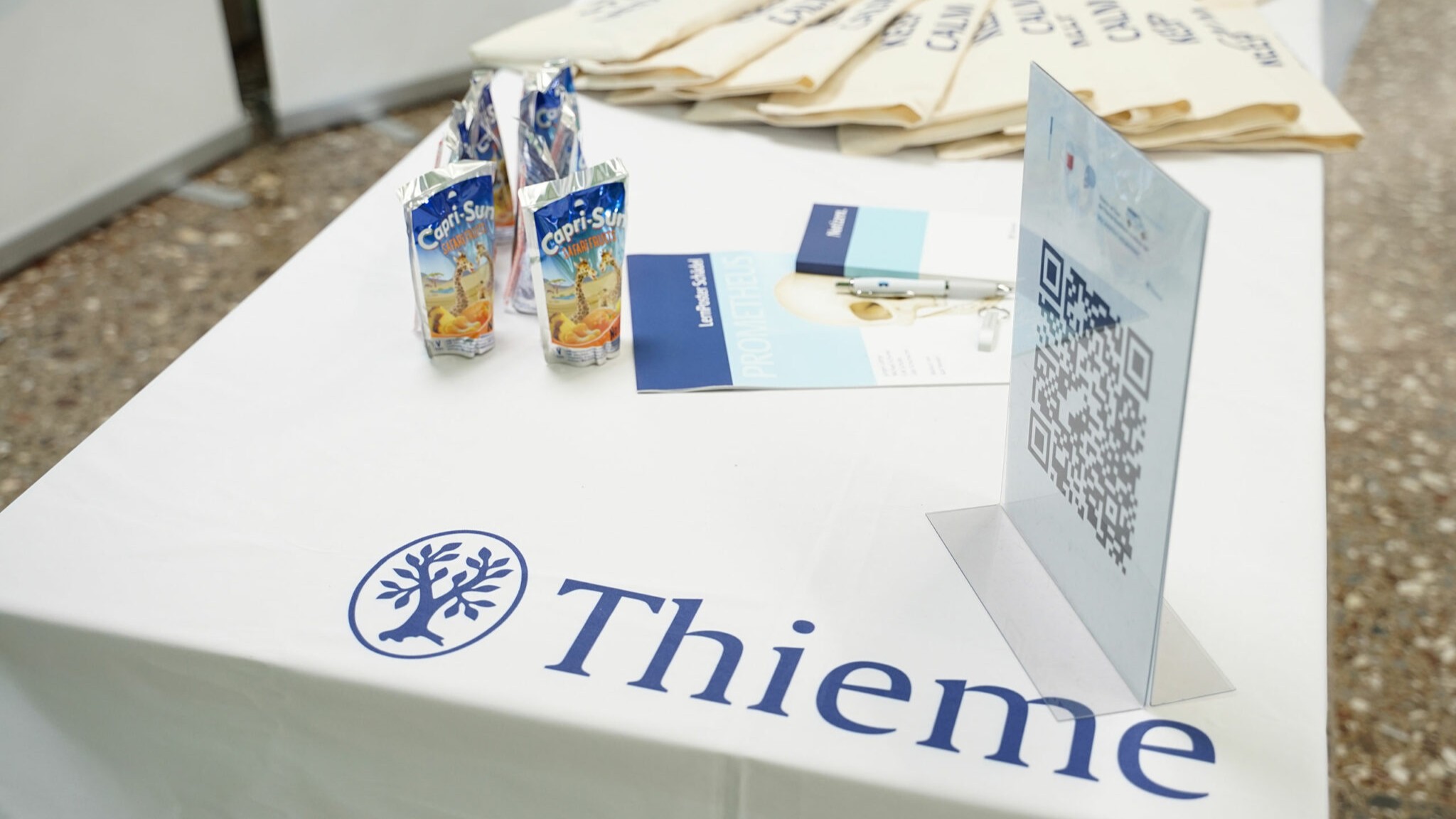 via medici Roadshow Thieme Stand